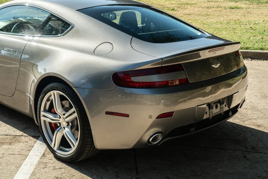 2009 Aston Martin V8 Vantage (2006-2017) - Image 19 of 31