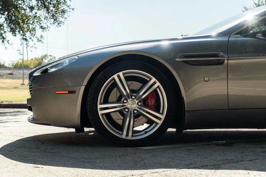2009 Aston Martin V8 Vantage (2006-2017) - Image 7 of 31