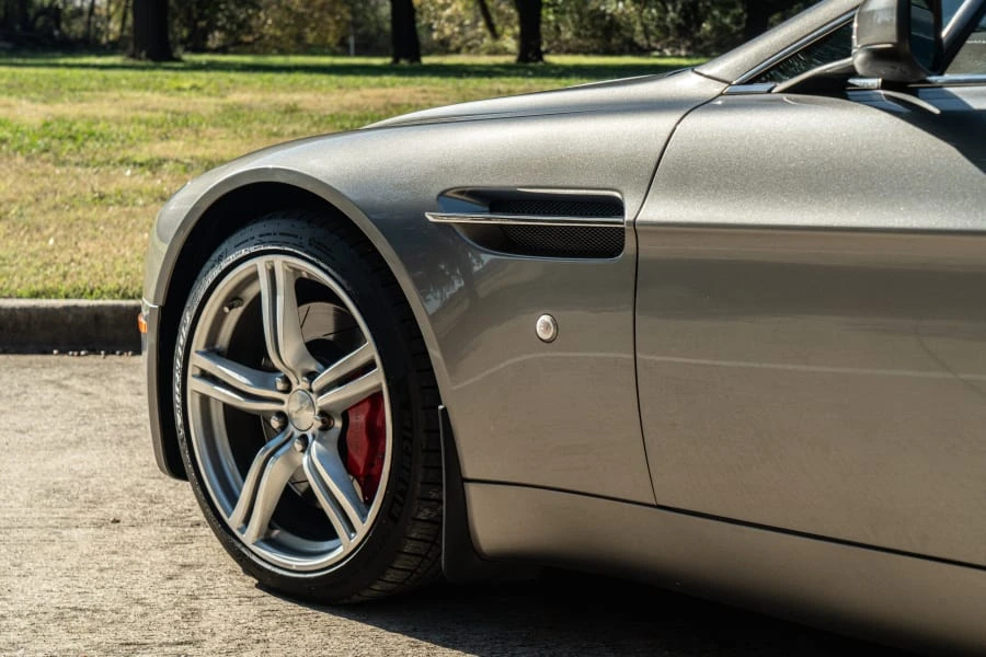 2009 Aston Martin V8 Vantage (2006-2017) - Image 8 of 31