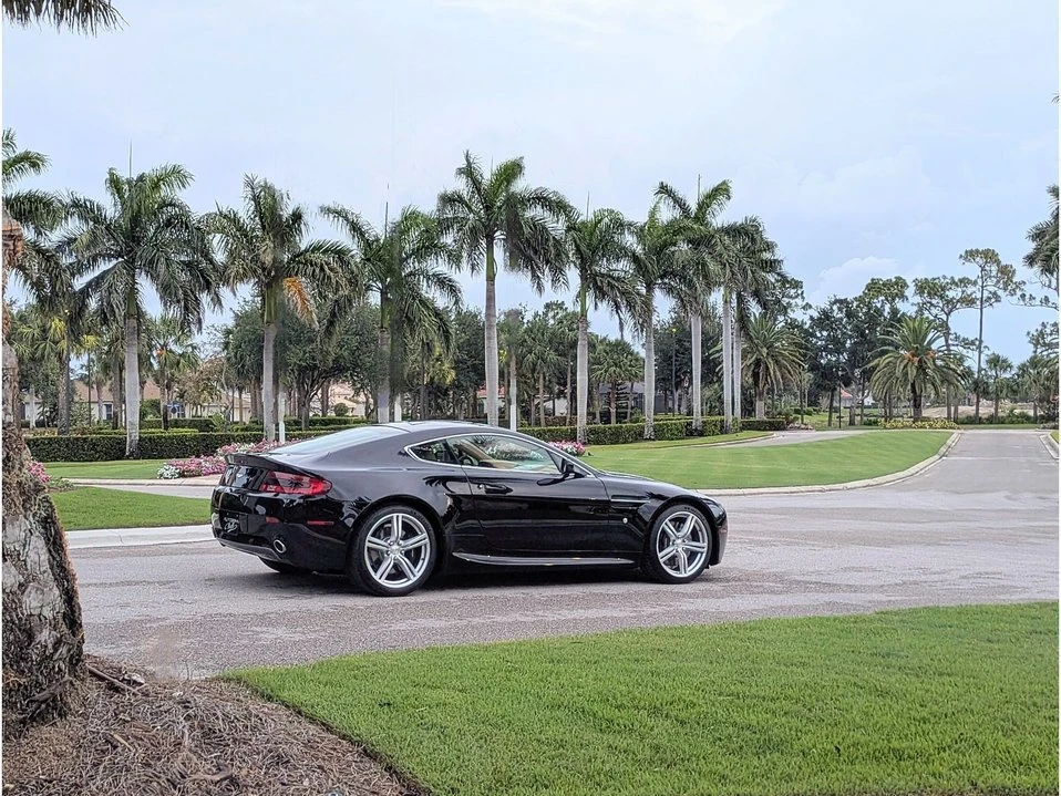 2009 Aston Martin V8 Vantage (2006-2017) - Image 10 of 20