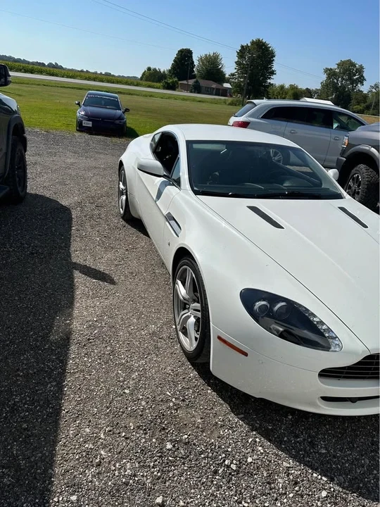 2009 Aston Martin V8 Vantage (2006-2017) - Image 2 of 7