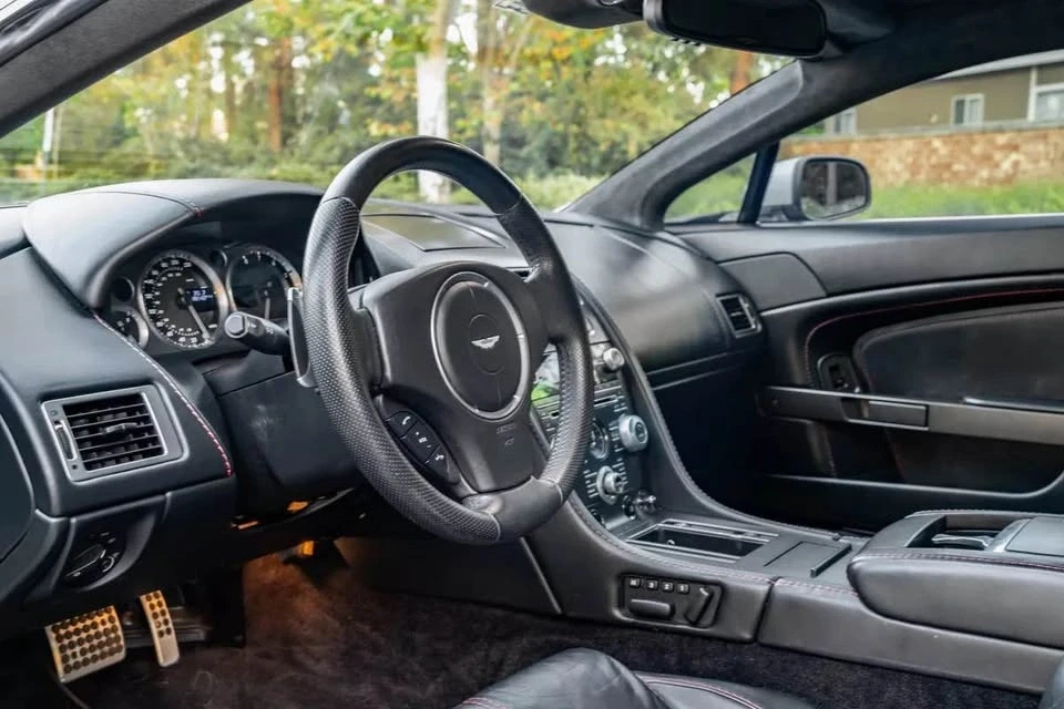 2009 Aston Martin V8 Vantage (2006-2017) - Image 10 of 19