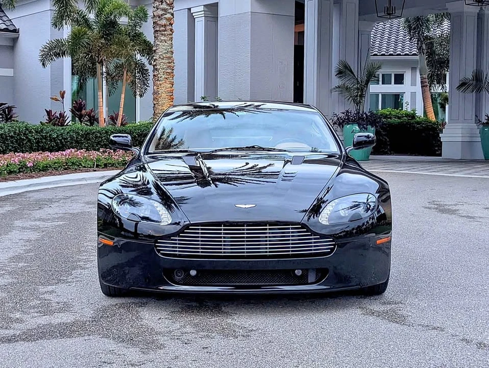 2009 Aston Martin V8 Vantage (2006-2017) - Image 1 of 14