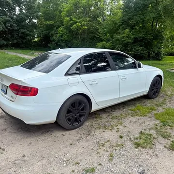 2009 Audi A4 2.0T Quattro Premium Sedan