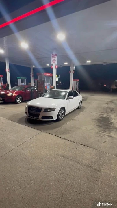2009 Audi B8 A4 - Image 2 of 10