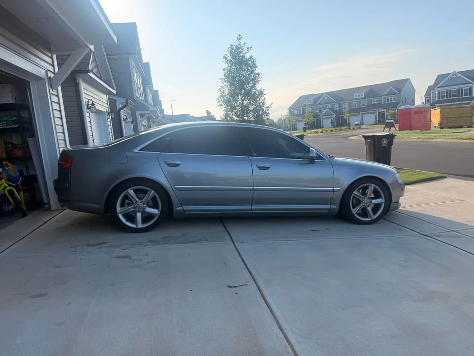 2009 Audi D3 A8 - Image 2 of 4