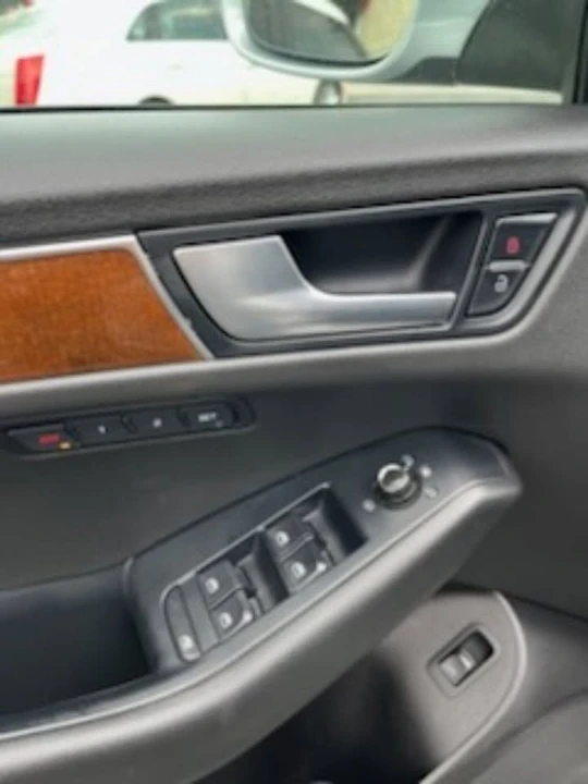 2009 Audi 8R Q5 - Image 9 of 20