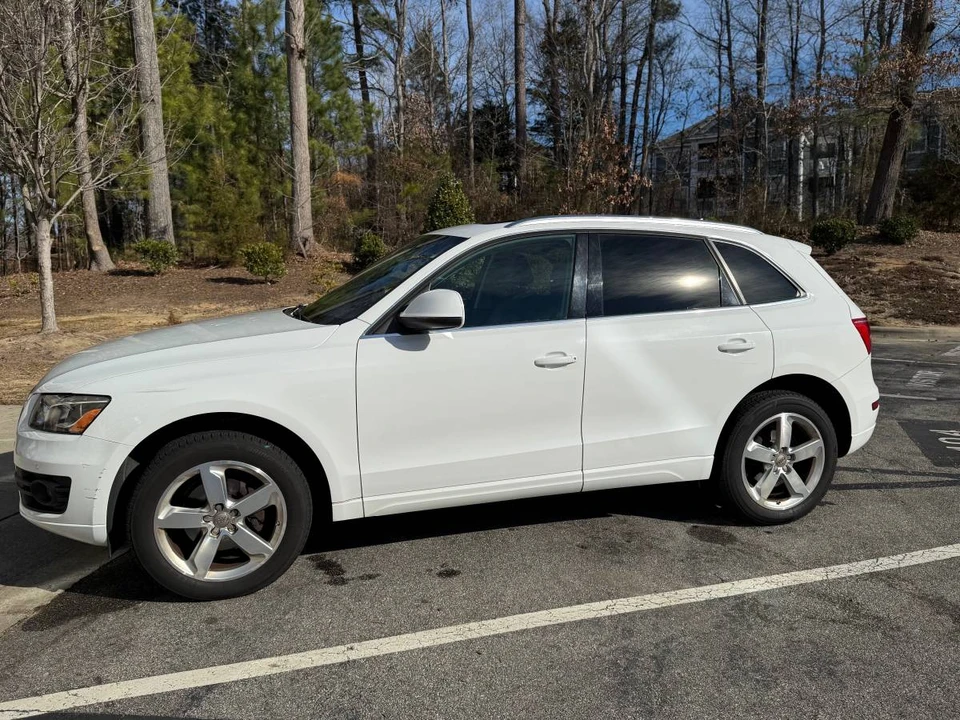 2009 Audi 8R Q5 - Image 2 of 13