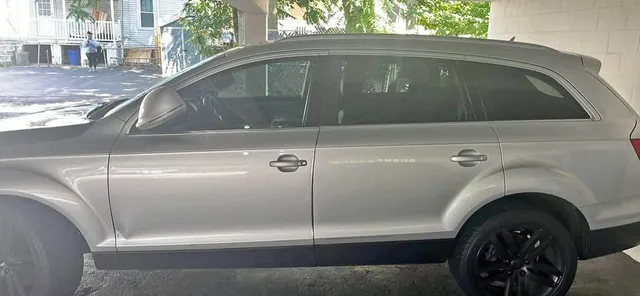 2009 Audi Q7 3.0 TDI Quattro Premium Sport Utility 4D