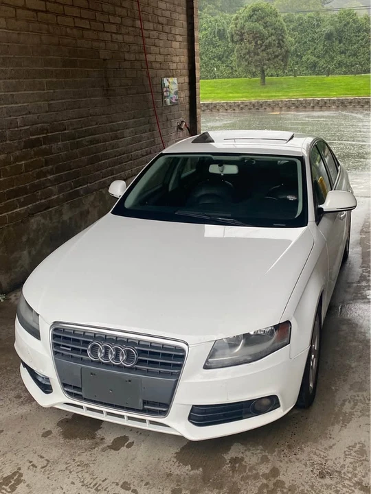 2009 Audi Quattro - Image 2 of 6