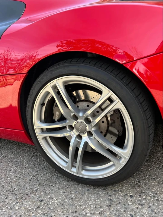 2009 Audi 42 R8 - Image 11 of 12
