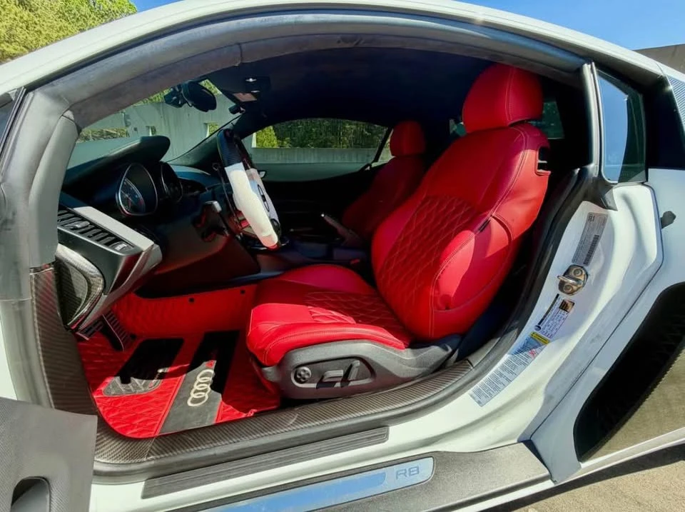 2009 Audi 42 R8 - Image 8 of 16