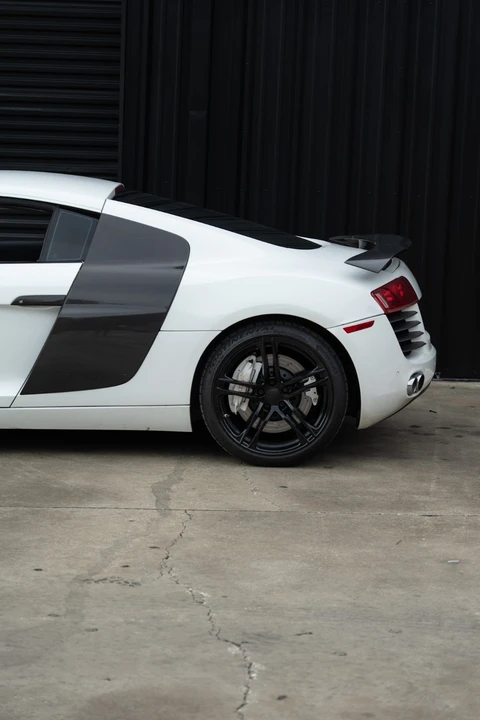 2009 Audi 42 R8 - Image 8 of 15