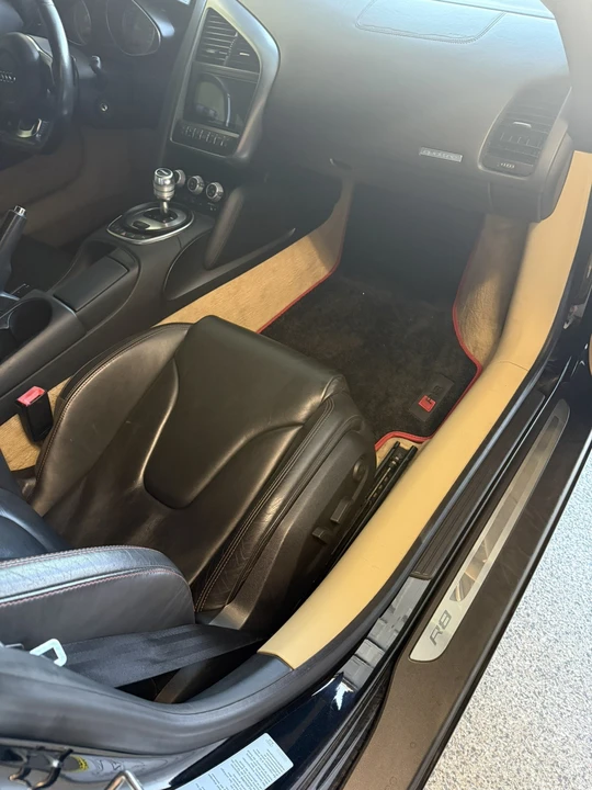 2009 Audi 42 R8 - Image 15 of 18