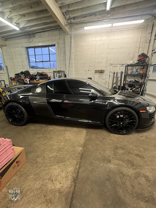 2009 Audi 42 R8 - Image 2 of 18