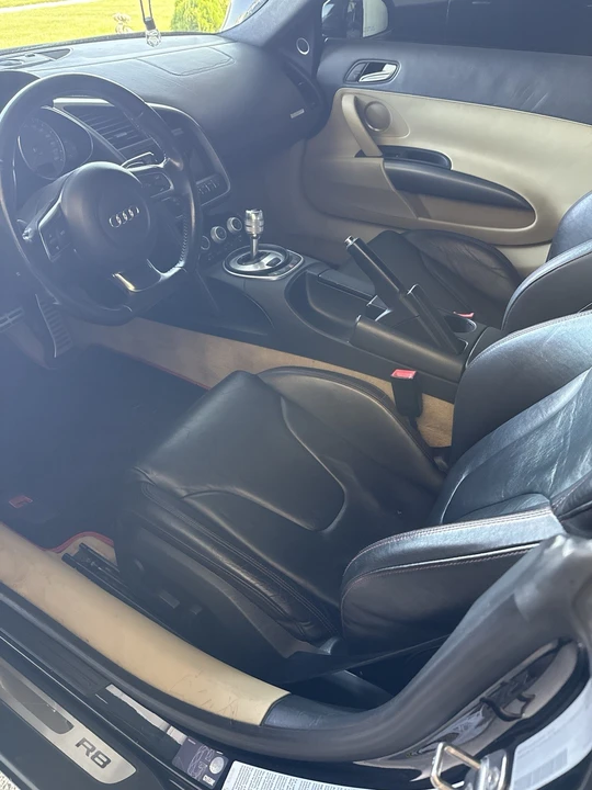 2009 Audi 42 R8 - Image 11 of 18