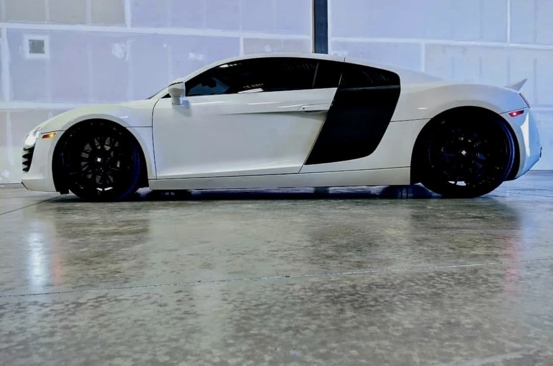 2009 Audi 42 R8 - Image 15 of 21