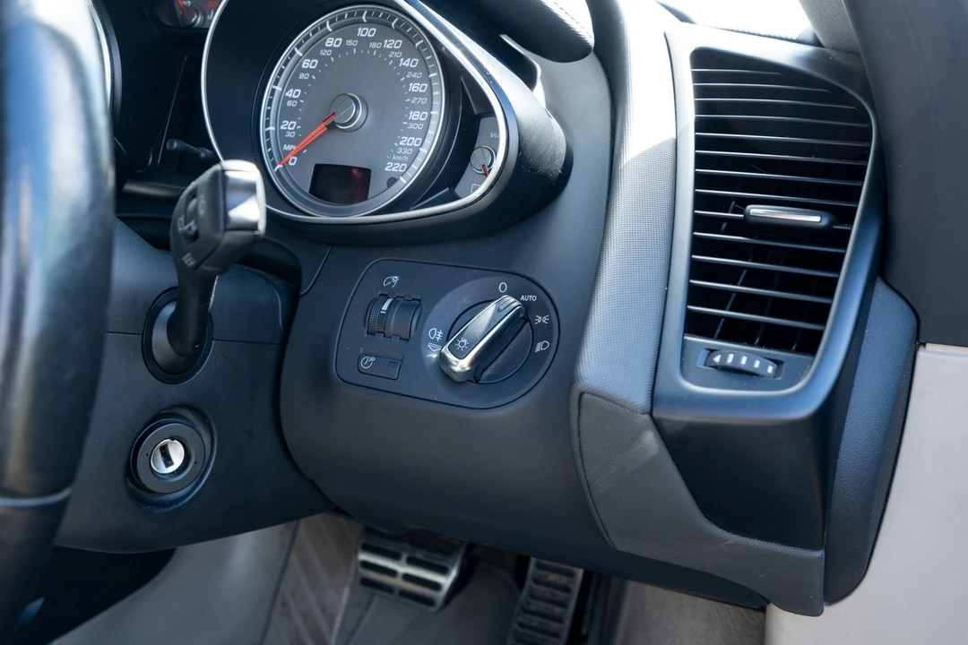 2009 Audi 42 R8 - Image 30 of 30