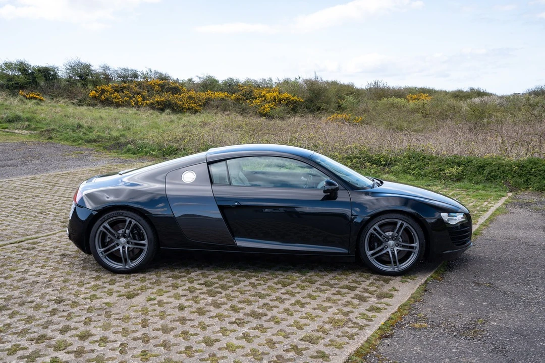 2009 Audi 42 R8 - Image 8 of 30