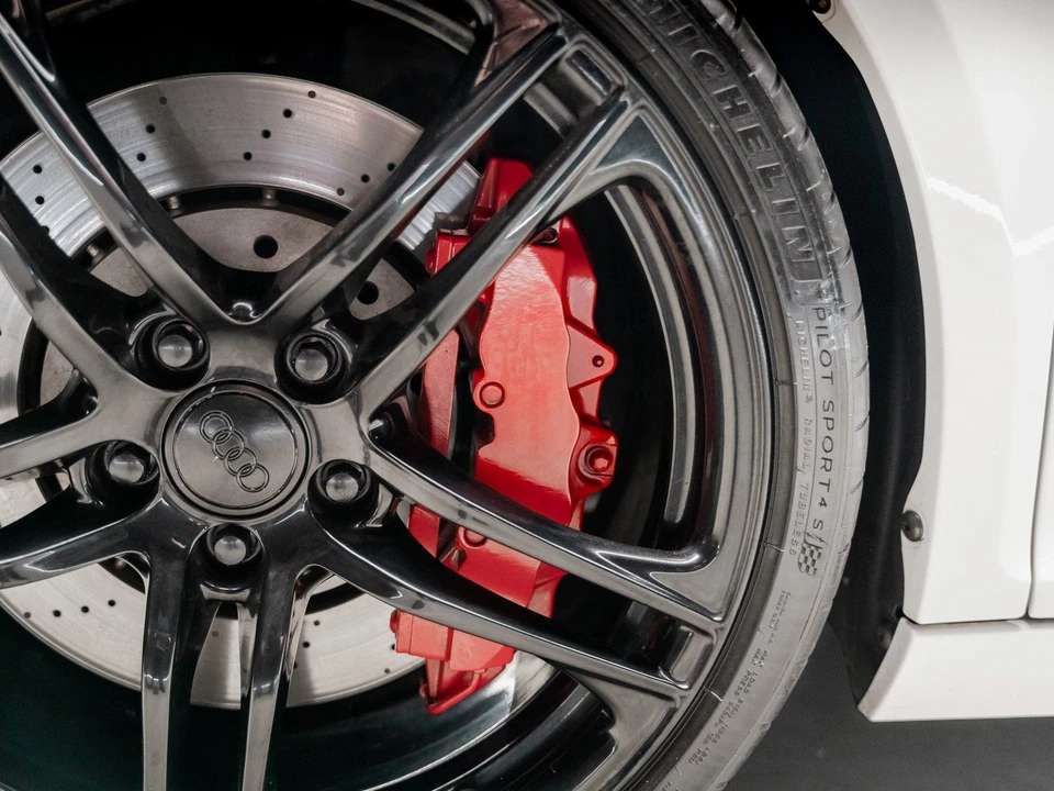 2009 Audi 42 R8 - Image 25 of 31