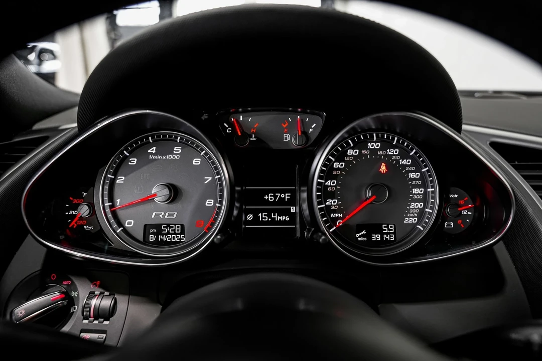 2009 Audi 42 R8 - Image 11 of 12