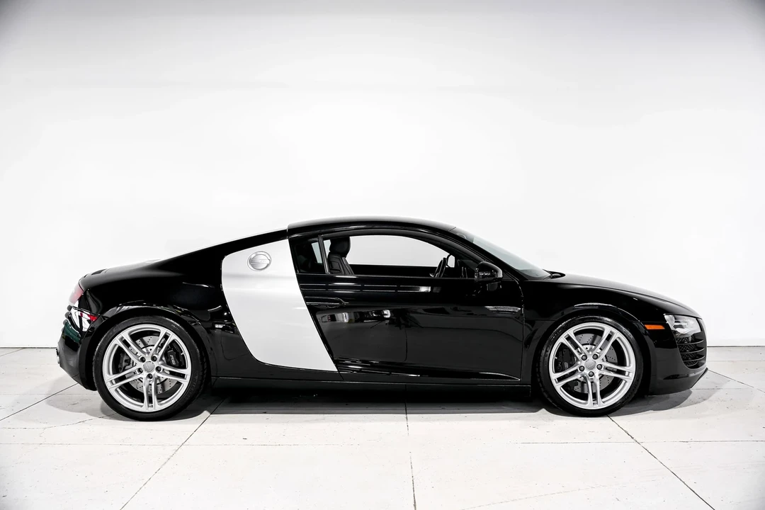 2009 Audi 42 R8 - Image 2 of 12