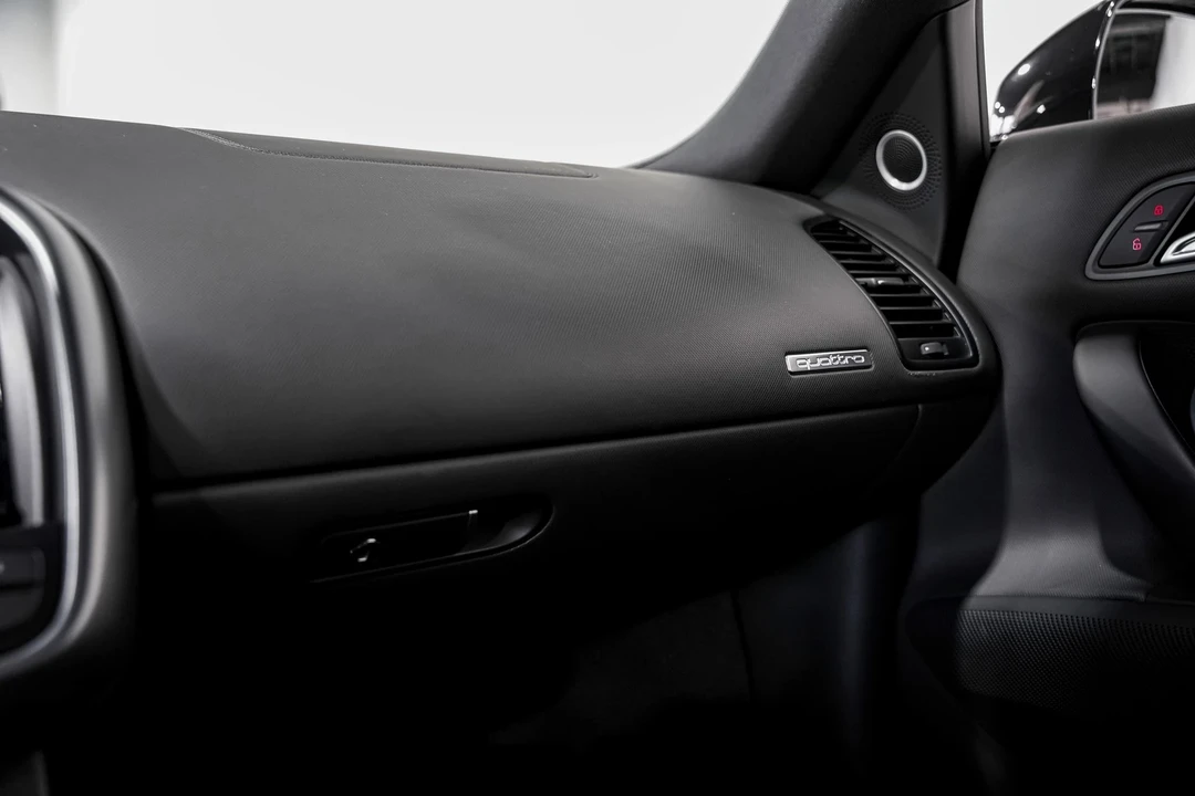 2009 Audi 42 R8 - Image 16 of 21