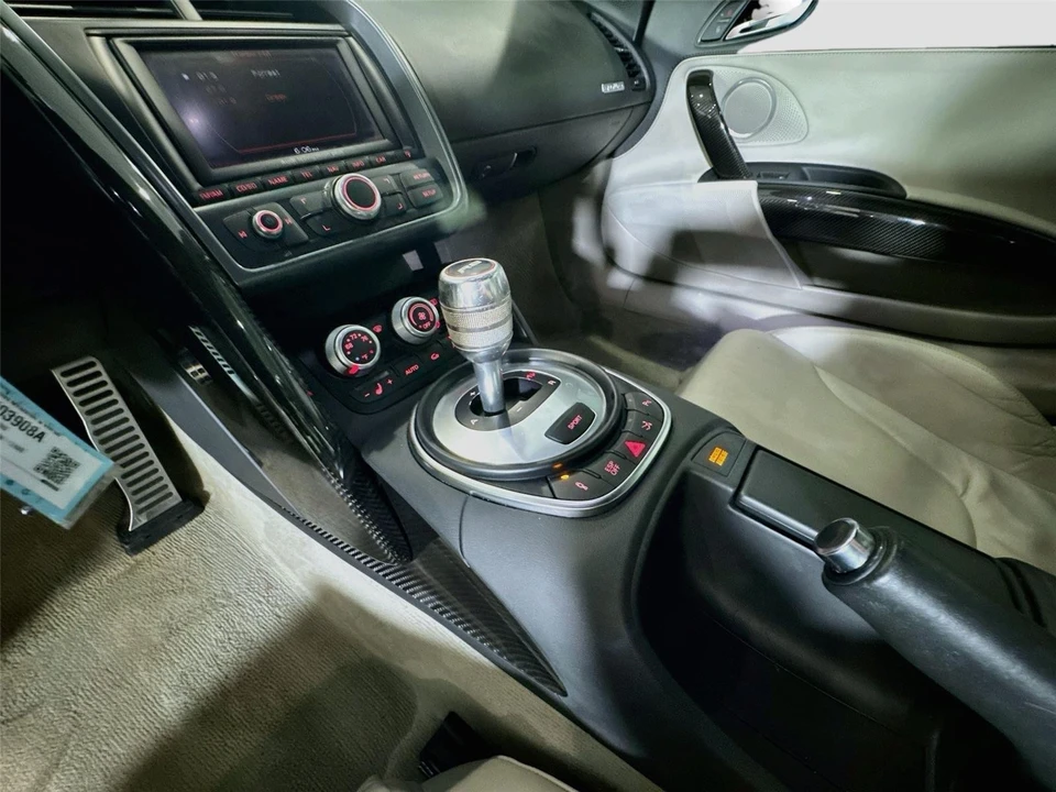 2009 Audi - Image 12 of 31