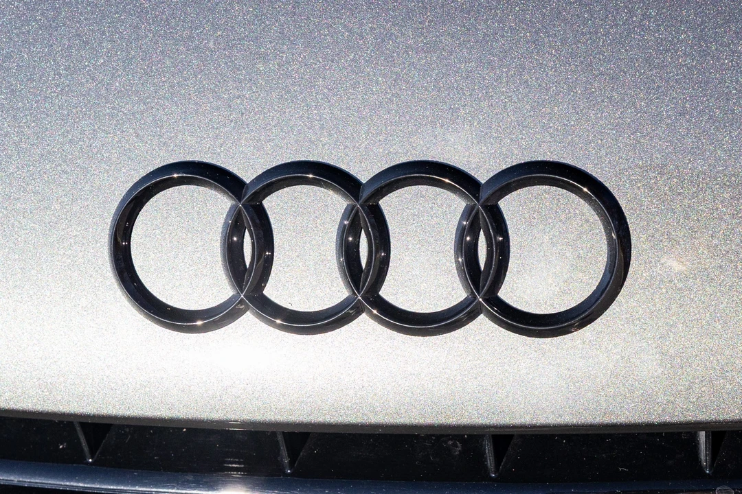 2009 Audi 42 R8 - Image 15 of 31