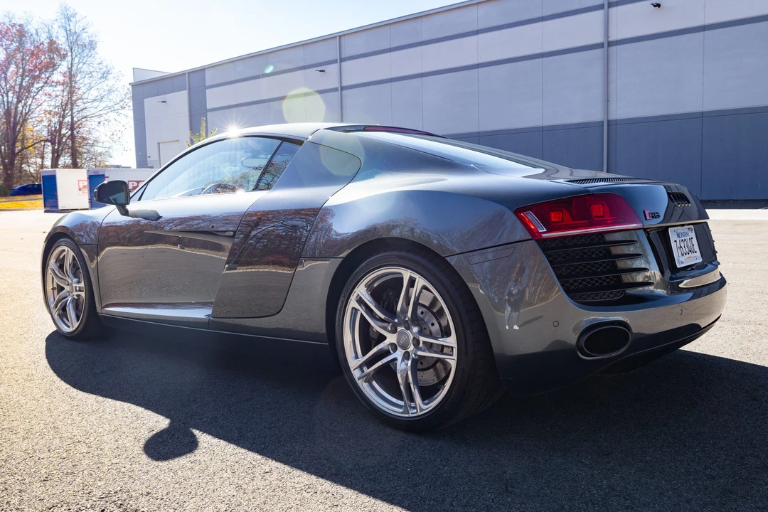 2009 Audi 42 R8 - Image 7 of 31