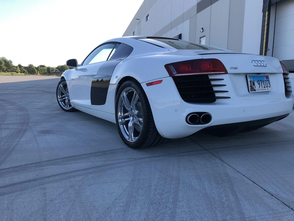 2009 Audi 42 R8 - Image 30 of 31