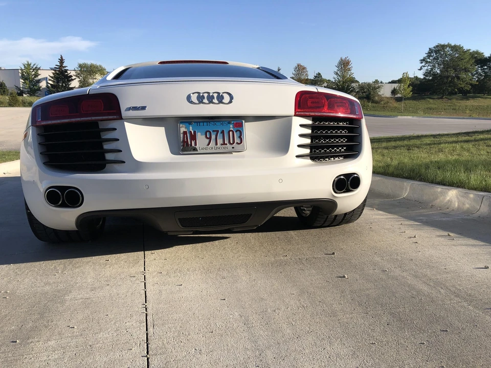 2009 Audi 42 R8 - Image 8 of 31