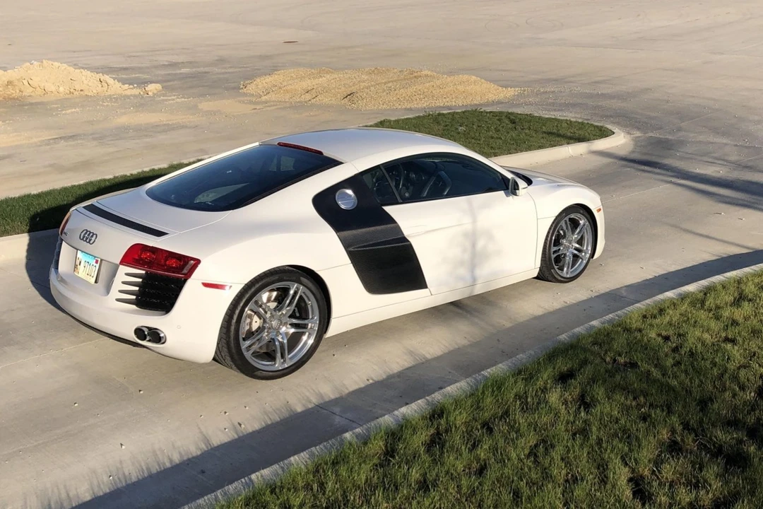 2009 Audi 42 R8 - Image 7 of 31