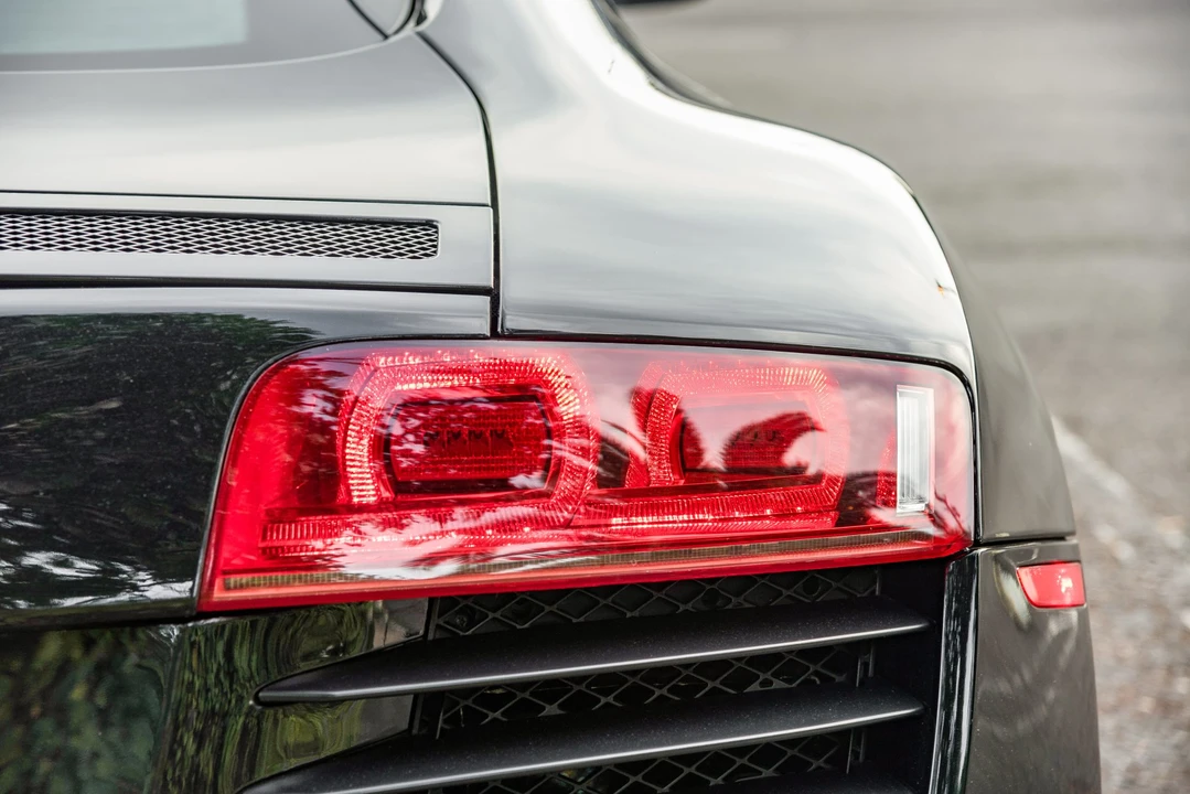 2009 Audi 42 R8 - Image 26 of 31