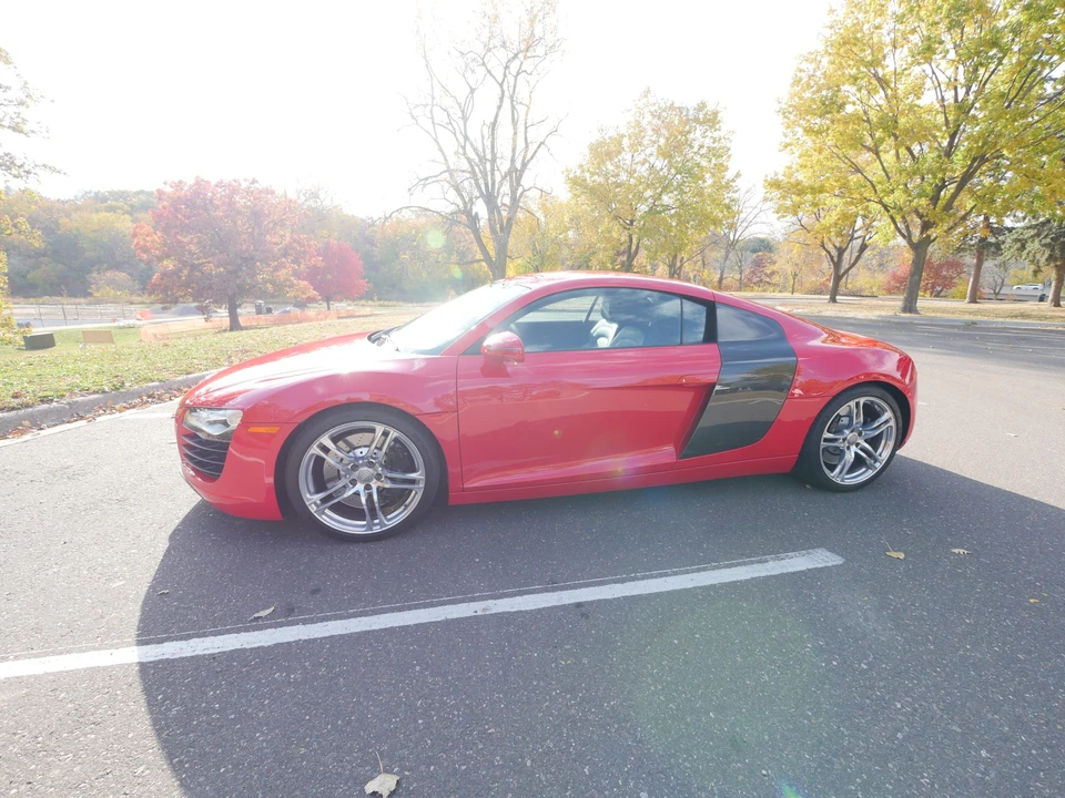 2009 Audi 42 R8 - Image 2 of 31