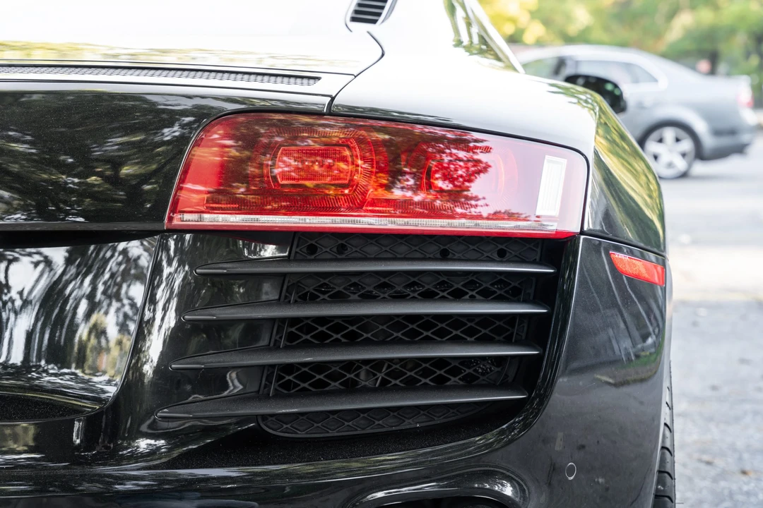 2009 Audi 42 R8 - Image 17 of 31