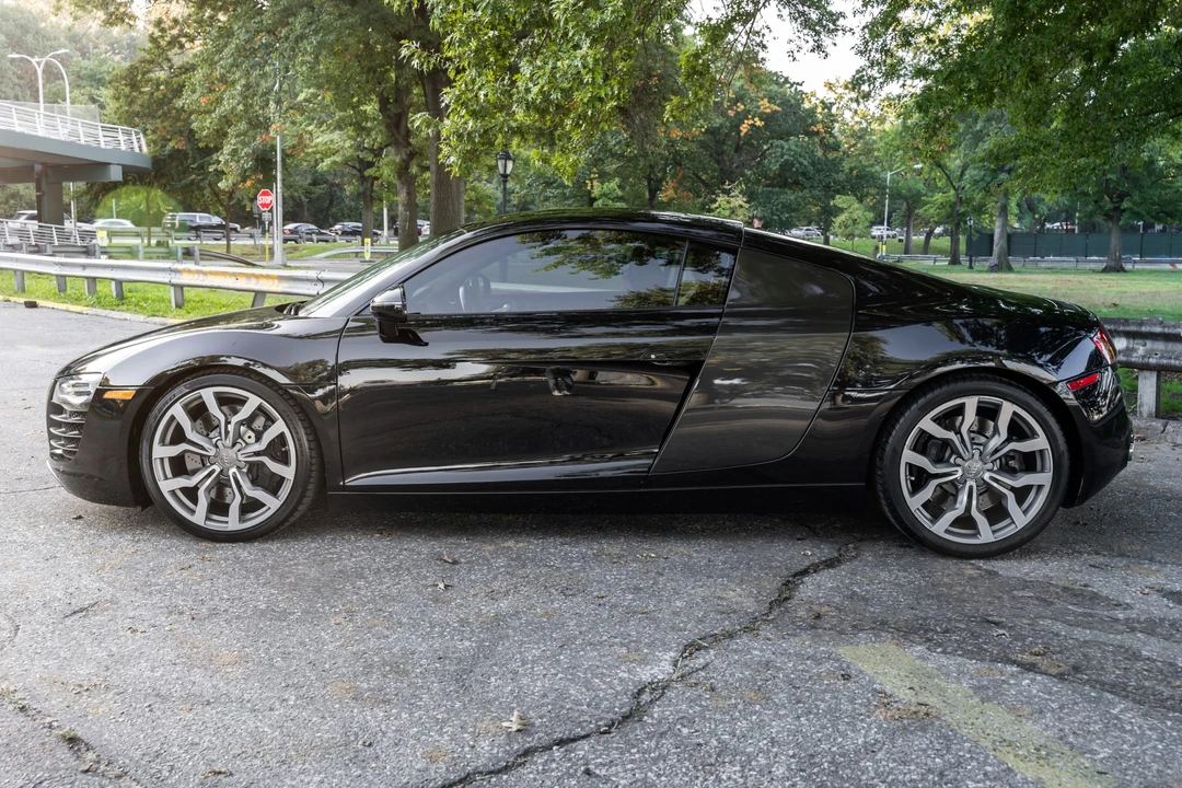 2009 Audi 42 R8 - Image 9 of 31