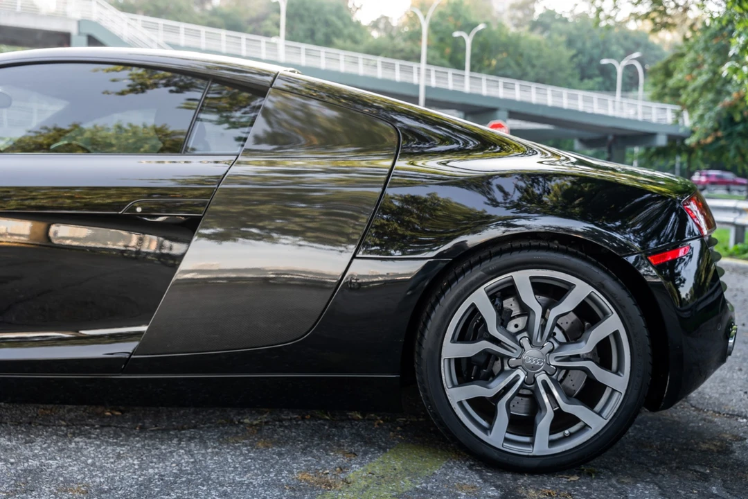2009 Audi 42 R8 - Image 13 of 31