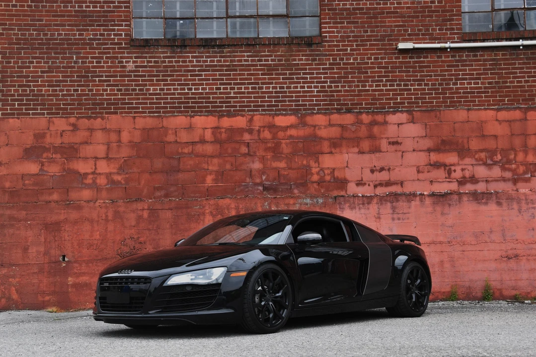 2009 Audi 42 R8 - Image 2 of 31