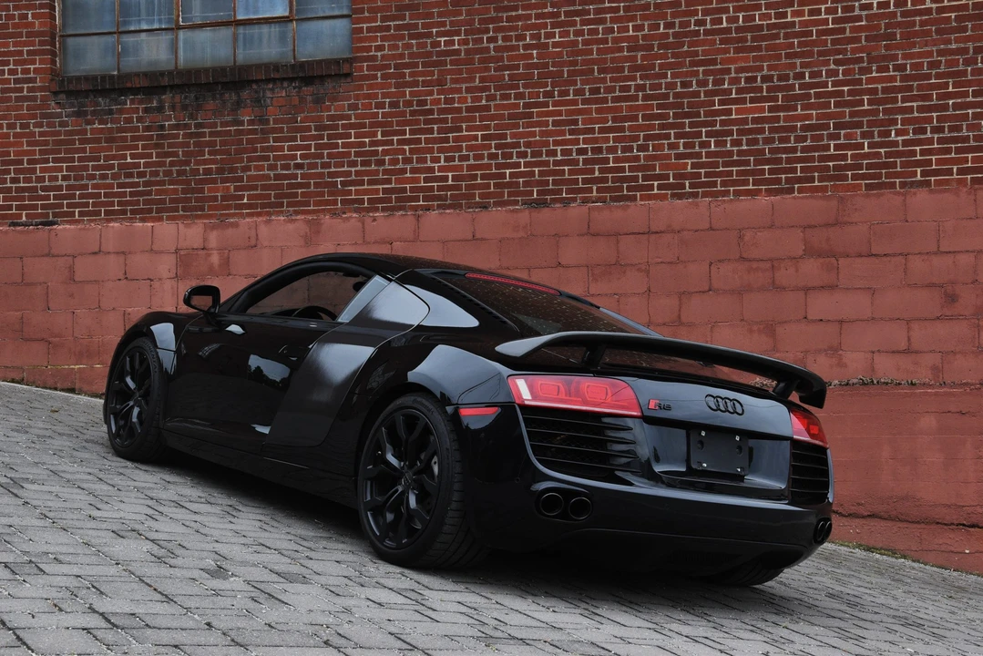 2009 Audi 42 R8 - Image 28 of 31
