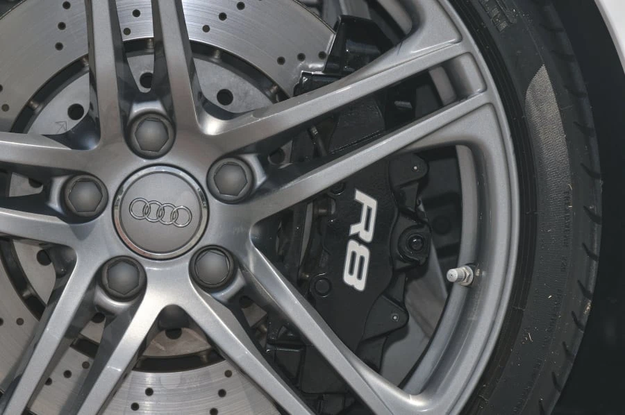 2009 Audi 42 R8 - Image 7 of 12
