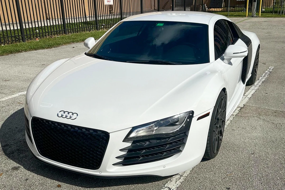 2009 Audi 42 R8 - Image 2 of 31