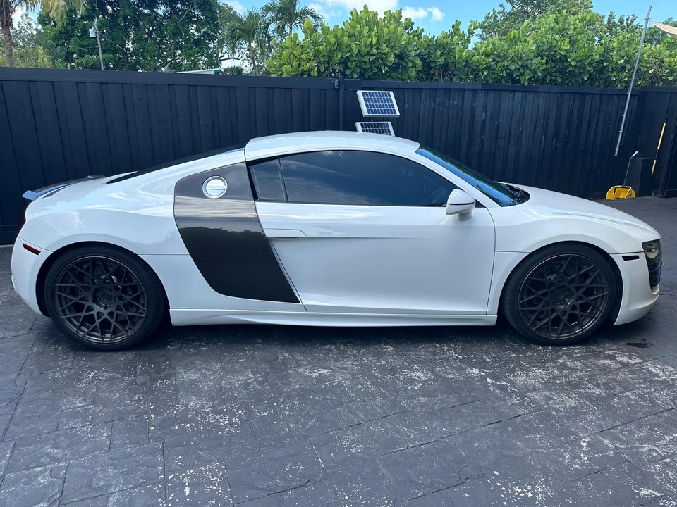 2009 Audi 42 R8 - Image 13 of 31