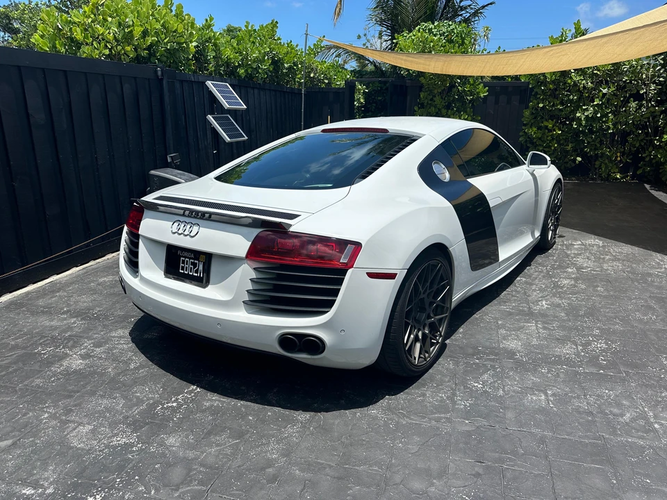 2009 Audi 42 R8 - Image 11 of 31