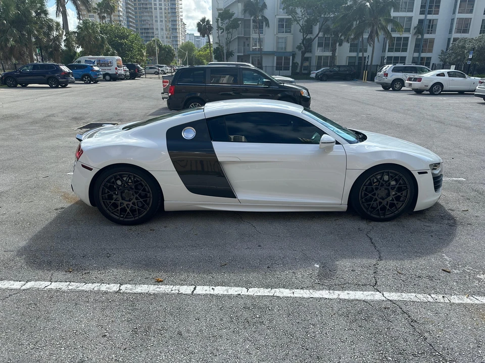 2009 Audi 42 R8 - Image 12 of 31