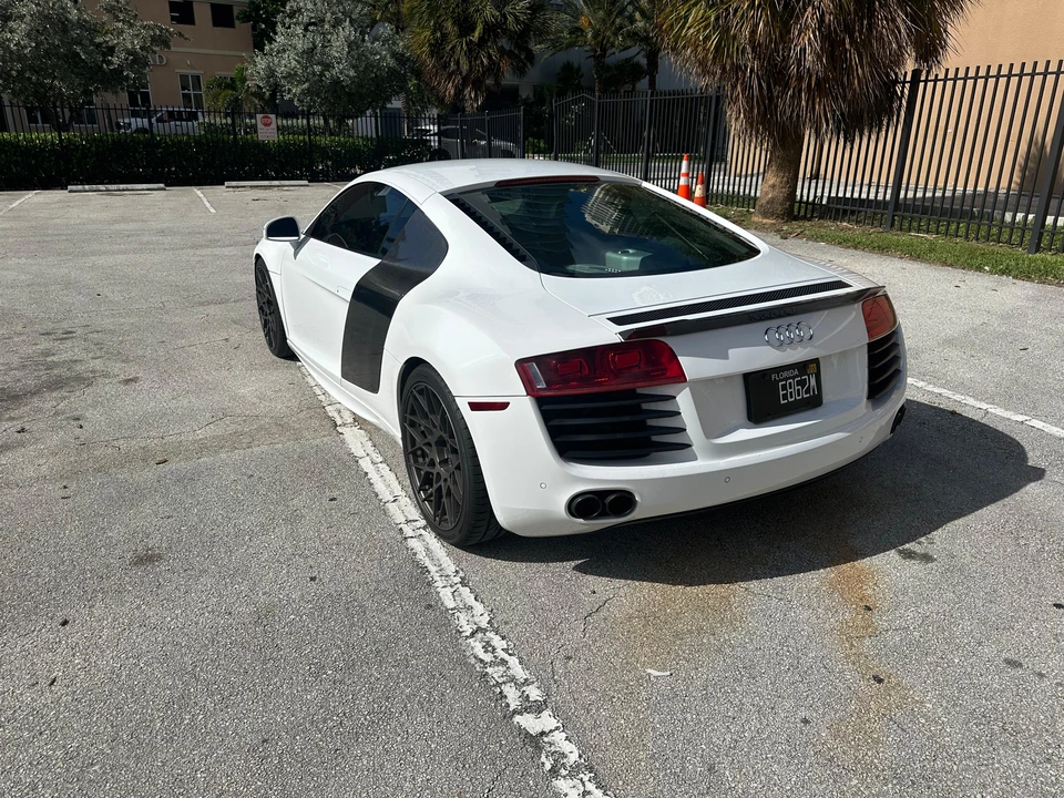 2009 Audi 42 R8 - Image 10 of 31