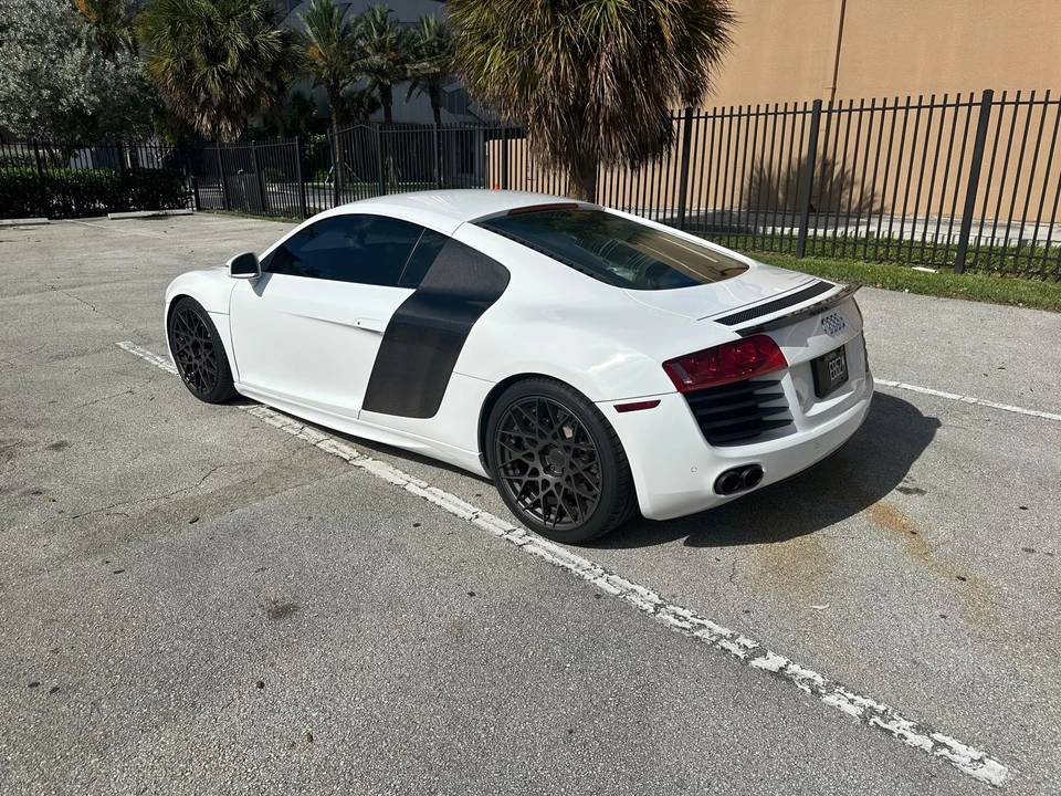 2009 Audi 42 R8 - Image 9 of 31