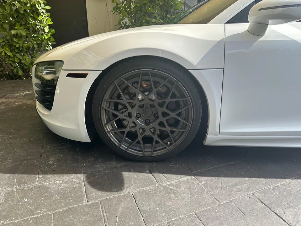 2009 Audi 42 R8 - Image 28 of 31