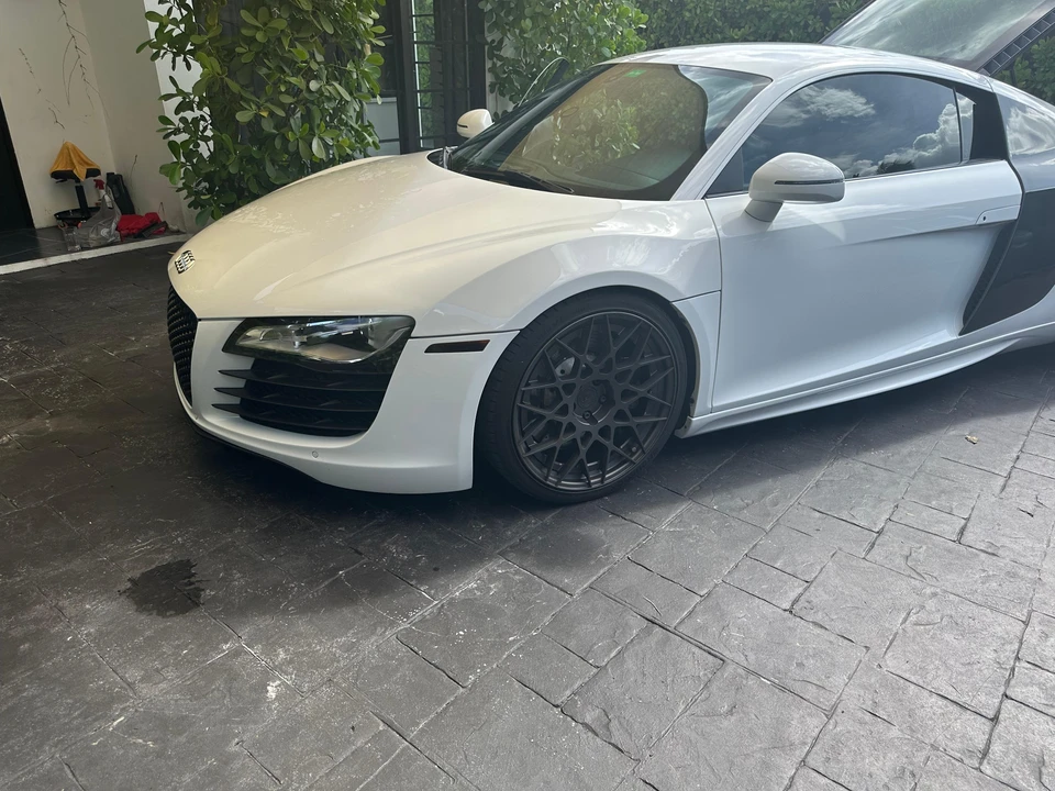 2009 Audi 42 R8 - Image 27 of 31