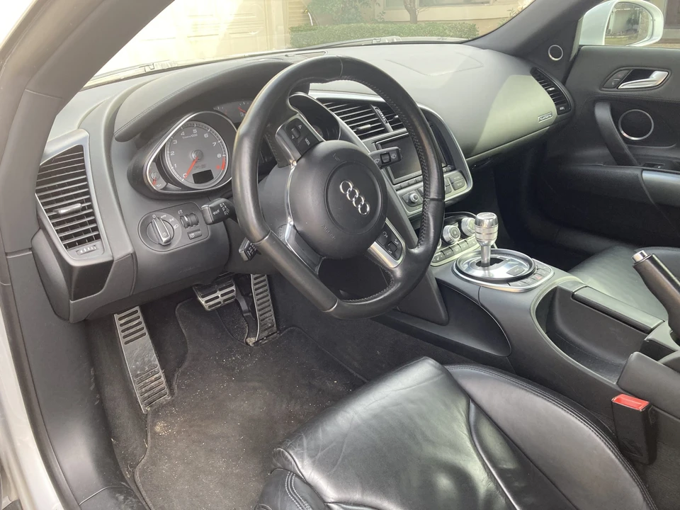 2009 Audi 42 R8 - Image 26 of 31